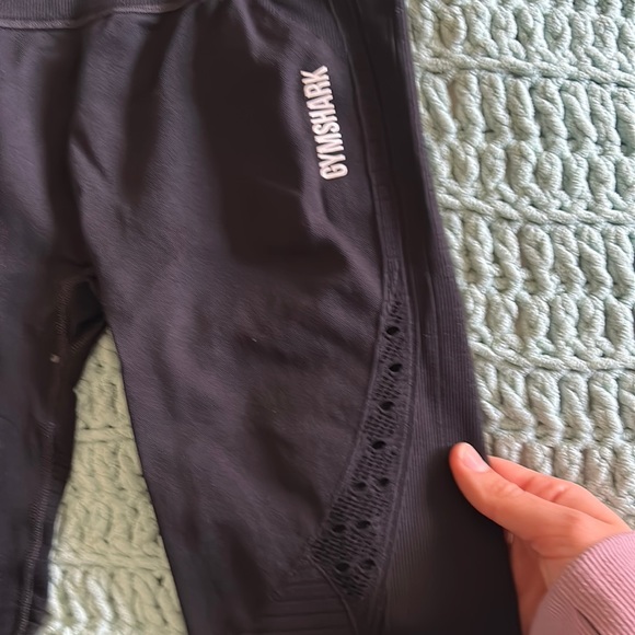 Gymshark leggings w/ mesh detailing - Picture 2 of 2